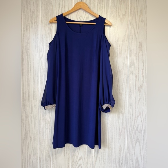 Msk Navy Cold Shoulder Dress with Rhinestone Cuffs Size 8 LNC - Picture 3 of 5